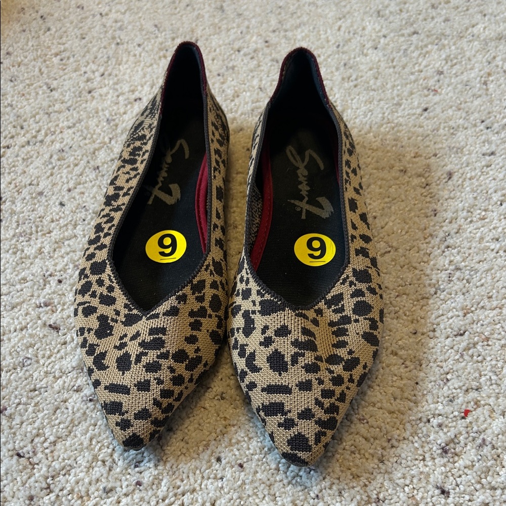 Seven7 Leopard Print Flats